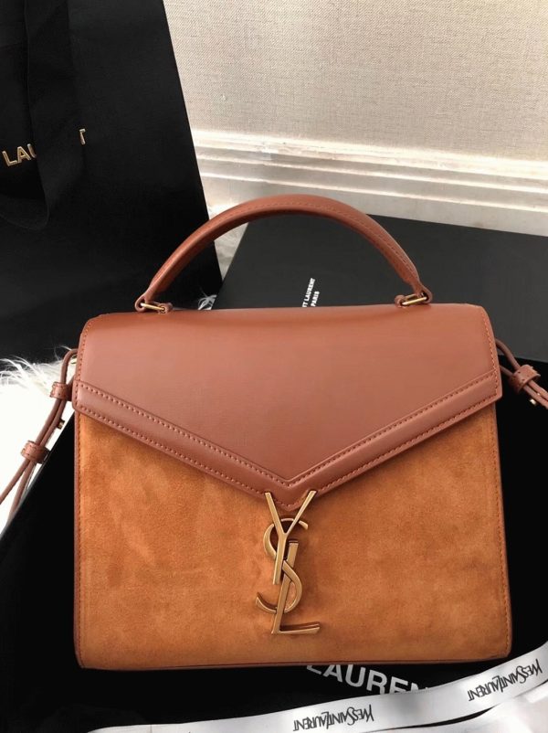 Contrefaçon Sac Saint Laurent Cassandra Medium en Daim Marron – Image 5