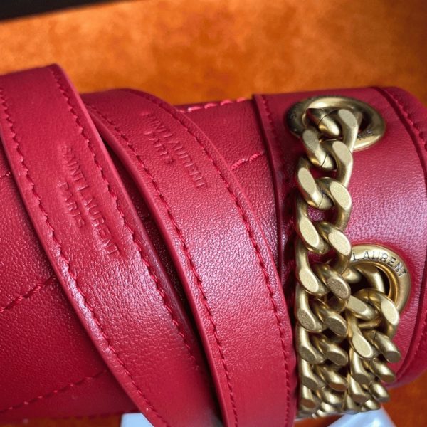 Contrefaçon Sac Saint Laurent Niki Medium à Chaîne en Rouge – Image 9