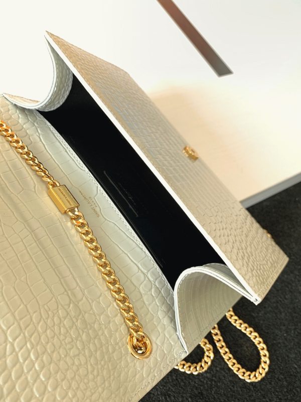 Fausse Sacoche Saint Laurent Kate Medium à Frange en Cuir Embossé Crocodile Blanc – Image 2