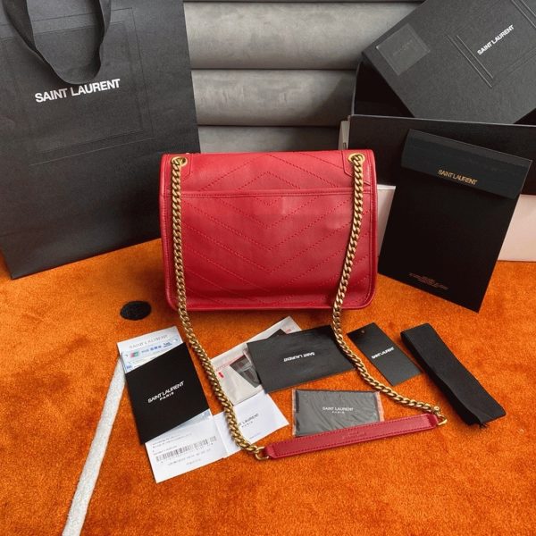 Contrefaçon Sac Saint Laurent Niki Medium à Chaîne en Rouge – Image 4