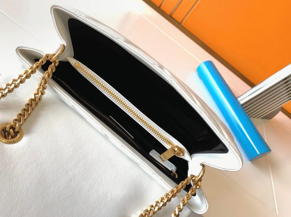 Réplique Sac Saint Laurent LouLou Medium à Chaîne en Blanc – Image 10