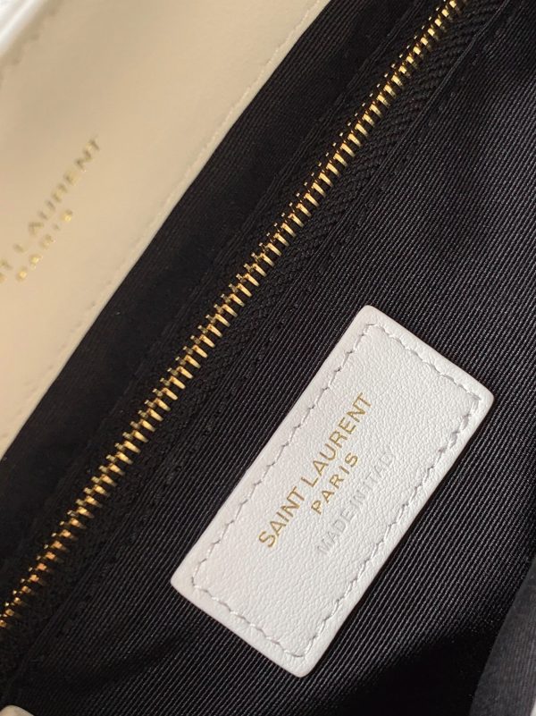 Réplique Sac Saint Laurent LouLou Medium à Chaîne en Blanc – Image 8