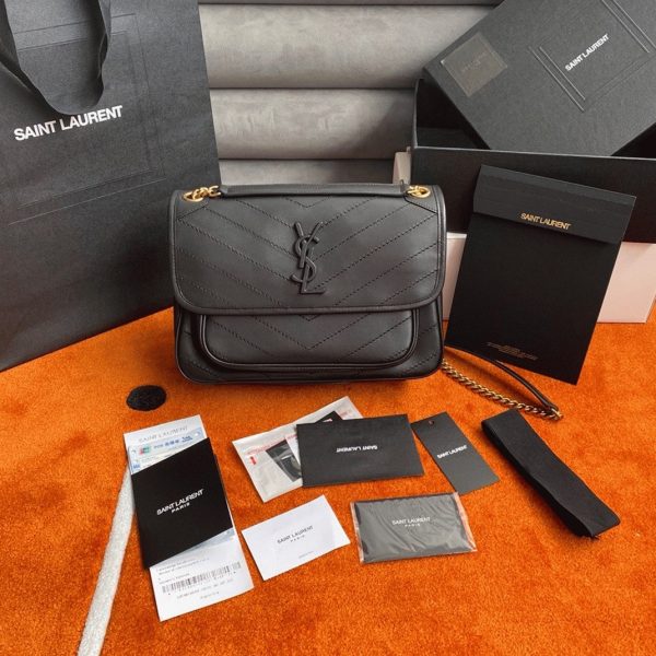 Réplique Sac Saint Laurent Niki Medium à Chaîne en Noir – Image 10