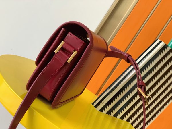 Sac Saint Laurent Solferino Small en Cuir de Veau Rouge – Image 4