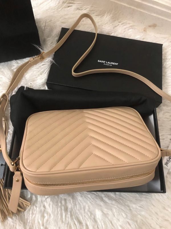 Réplique Sac Saint Laurent Lou Camera en Beige – Image 4