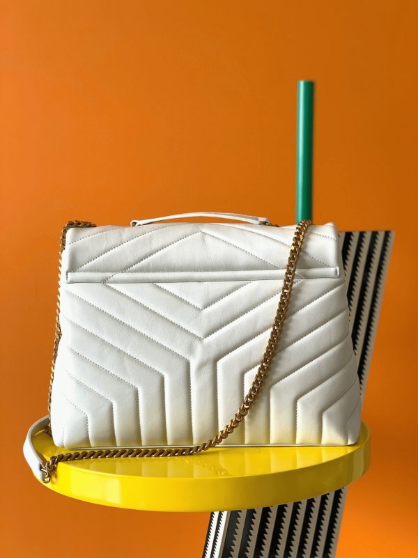 Réplique Sac Saint Laurent LouLou Medium à Chaîne en Blanc – Image 5