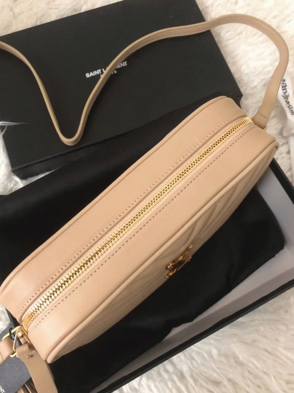 Réplique Sac Saint Laurent Lou Camera en Beige – Image 3