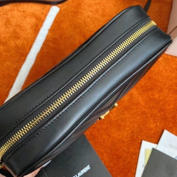 Fausse Sacoche Saint Laurent Lou Camera en Noir – Image 9