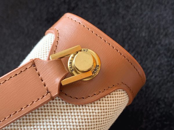 Fausse Sacoche Saint Laurent Le Carré à Bandoulière en Beige – Image 10