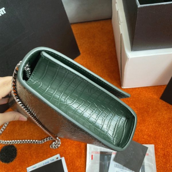 Contrefaçon Sac Saint Laurent Kate Medium à Frange en Cuir Embossé Crocodile Vert – Image 9