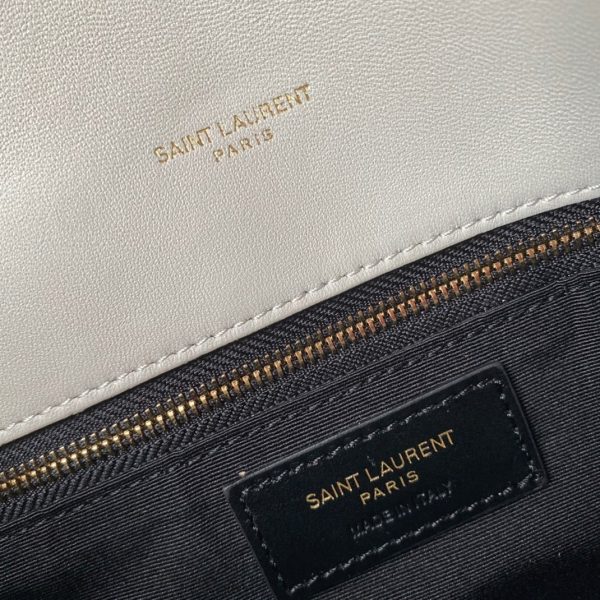 Sac Saint Laurent Puffer Medium à Chaîne en Cuir d’Agneau Blanc – Image 7