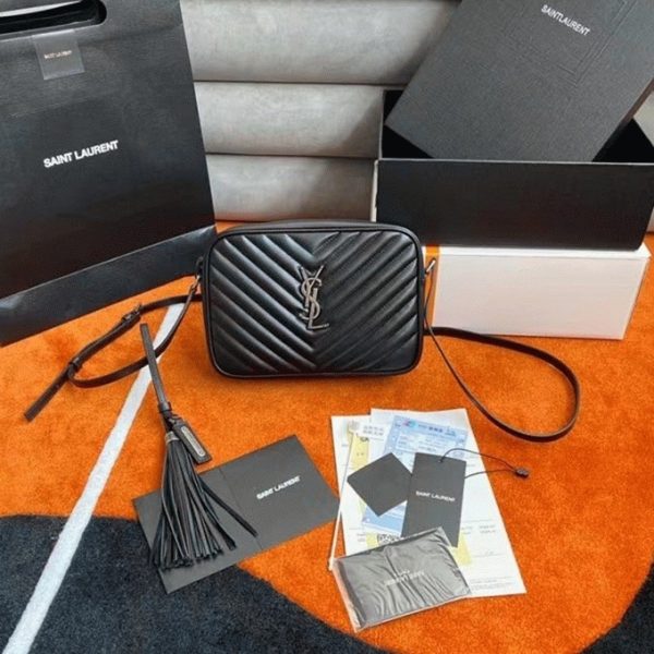 Contrefaçon Sac Saint Laurent Lou Camera en Noir – Image 5