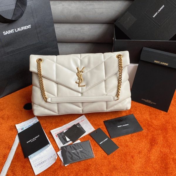 Sac Saint Laurent Puffer Medium à Chaîne en Cuir d’Agneau Blanc – Image 6
