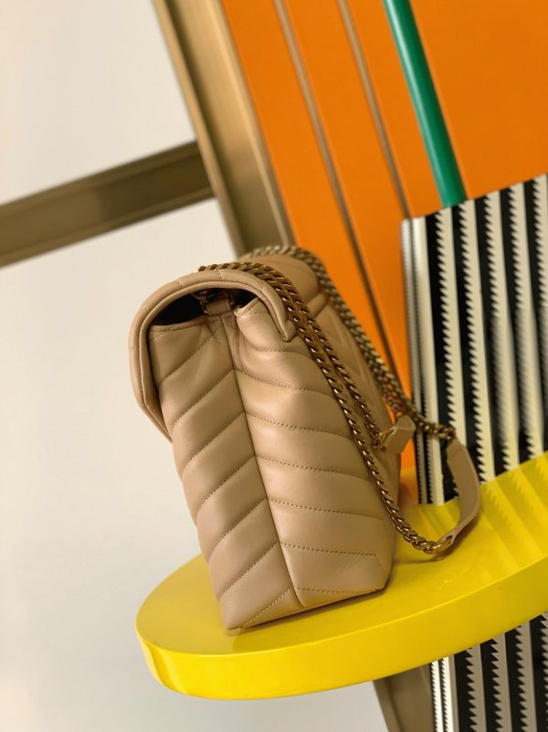 Imitation Sac Saint Laurent LouLou Medium à Chaîne en Beige – Image 5