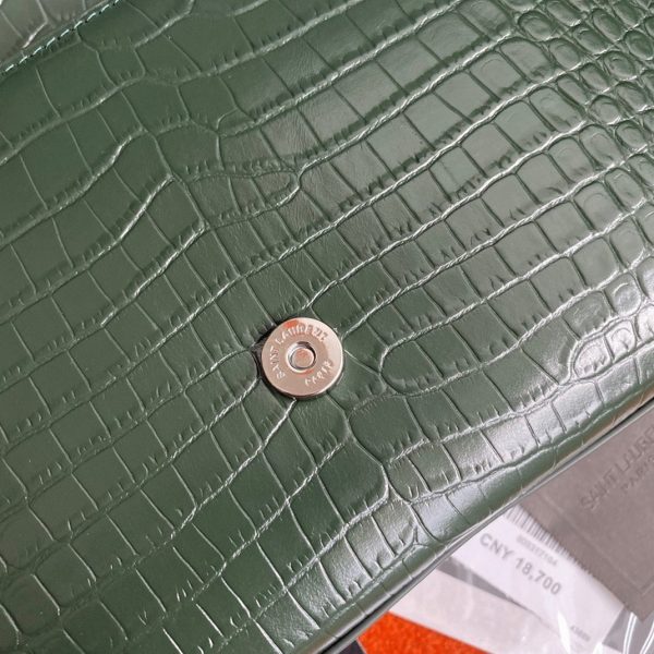 Contrefaçon Sac Saint Laurent Kate Medium à Frange en Cuir Embossé Crocodile Vert – Image 2