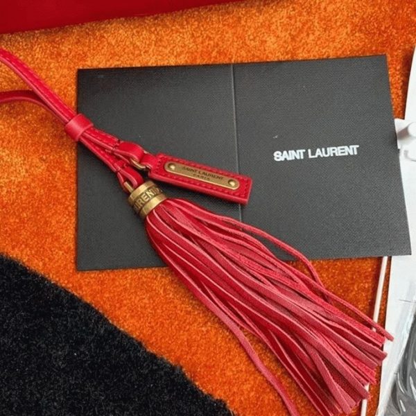 Fausse Sacoche Saint Laurent Lou Camera en Rouge – Image 10