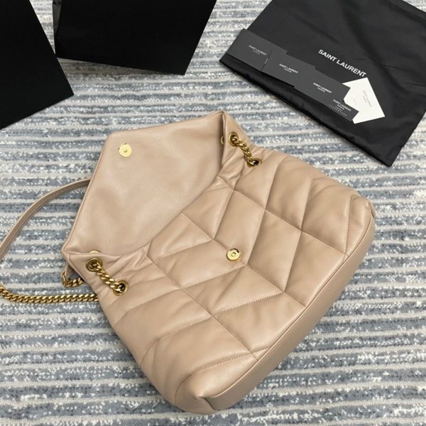 Sac Saint Laurent Puffer Medium à Chaîne en Cuir d’Agneau Beige – Image 8