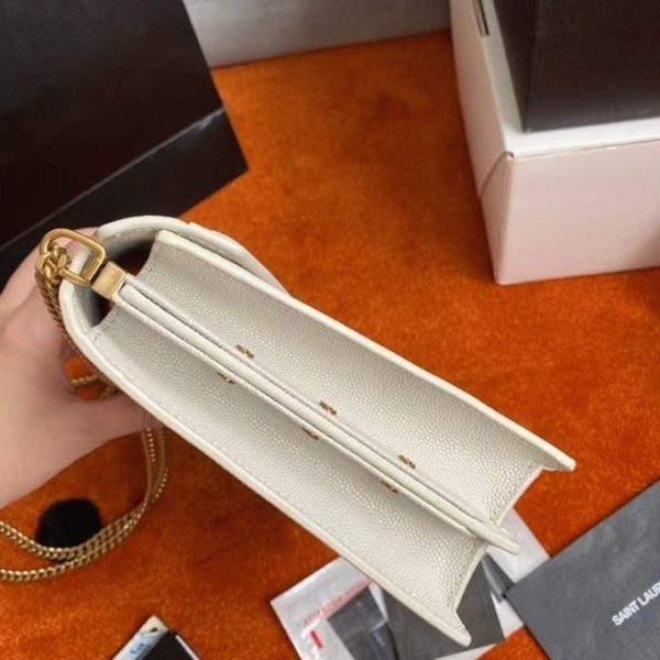 Contrefaçon Sac Saint Laurent Cassandra Medium à Chaîne en Blanc – Image 6