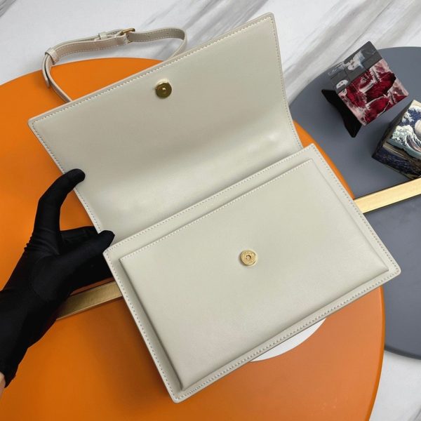 Sac Saint Laurent Sunset Medium avec Poignée en Cuir de Veau Blanc – Image 7