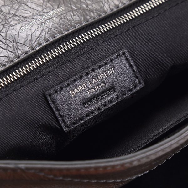 Fausse Sacoche Saint Laurent Niki Medium à Chaîne en Gris Foncé – Image 8