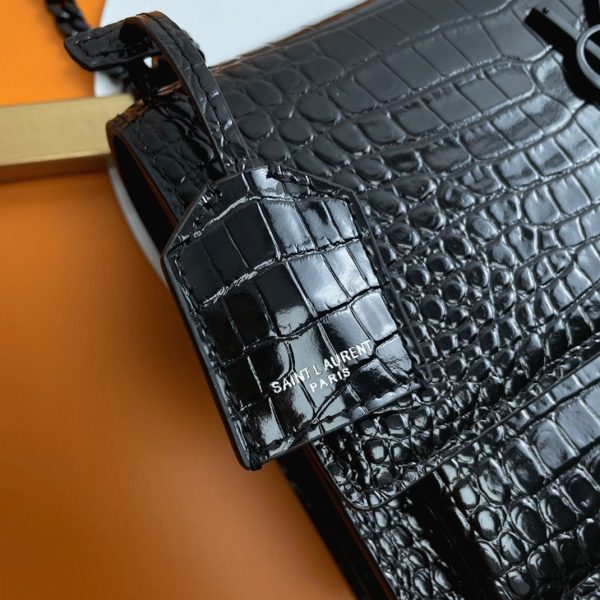 Sac Saint Laurent Sunset Medium à Chaîne Noir Intégral en Cuir Embossé Crocodile – Image 9
