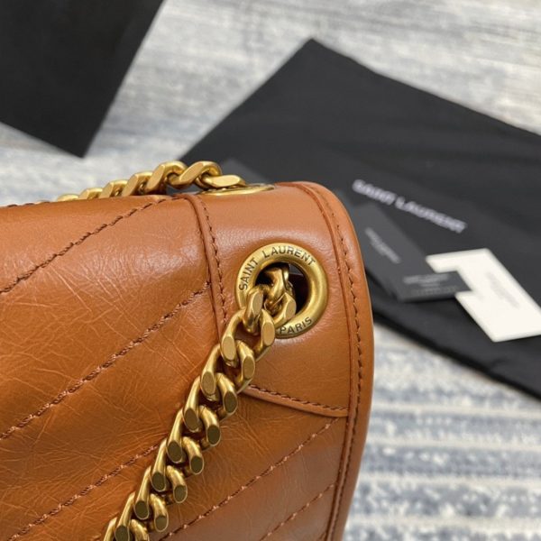Réplique Sac Saint Laurent Niki Medium à Chaîne en Marron – Image 9