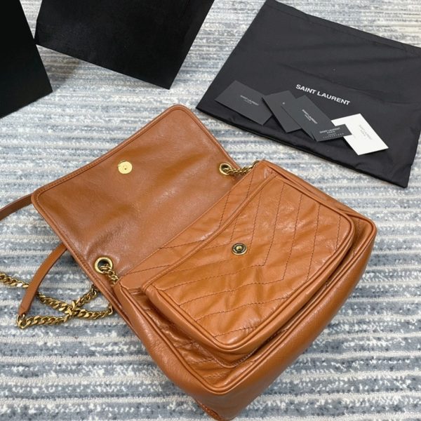 Réplique Sac Saint Laurent Niki Medium à Chaîne en Marron – Image 7