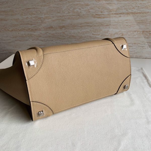 Réplique Celine Mini Luggage Fourre-tout Sac en dune – Image 9