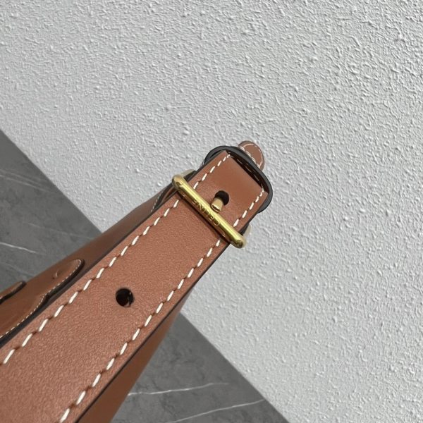Faux Celine Petit Bucket Cuir Triomphe en marron cuir de veau – Image 7