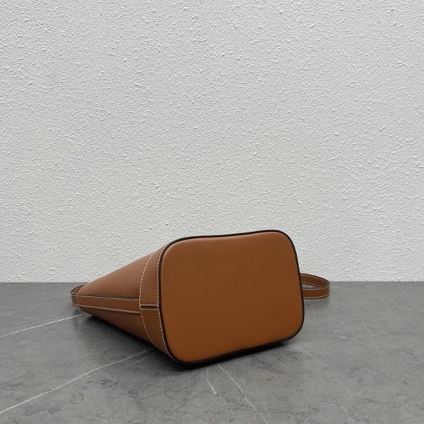 Faux Celine Petit Bucket Cuir Triomphe en marron cuir de veau – Image 5