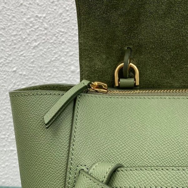 Contrefaçon Celine Micro Belt Sac en kaki clair – Image 8