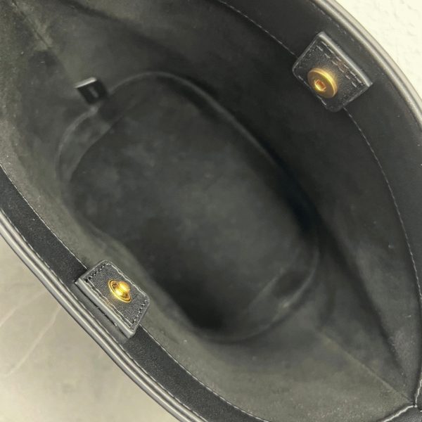 Contrefaçon Celine Petit Bucket Cuir Triomphe en noir cuir de veau – Image 8