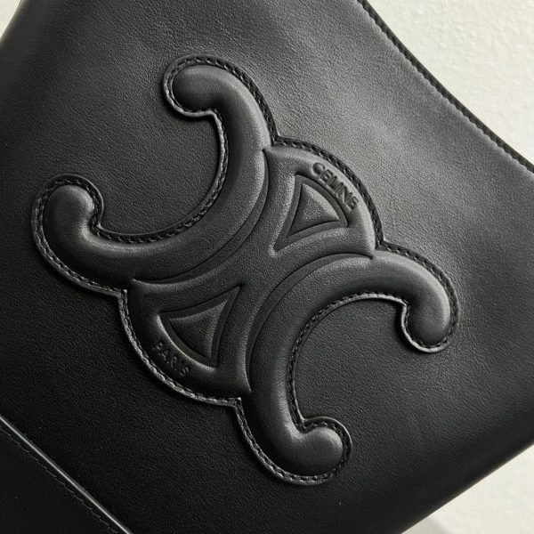 Contrefaçon Celine Petit Bucket Cuir Triomphe en noir cuir de veau – Image 6
