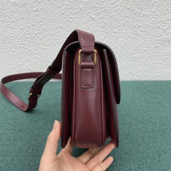 Faux Celine Triomphe Moyen Sac en bordeaux – Image 9
