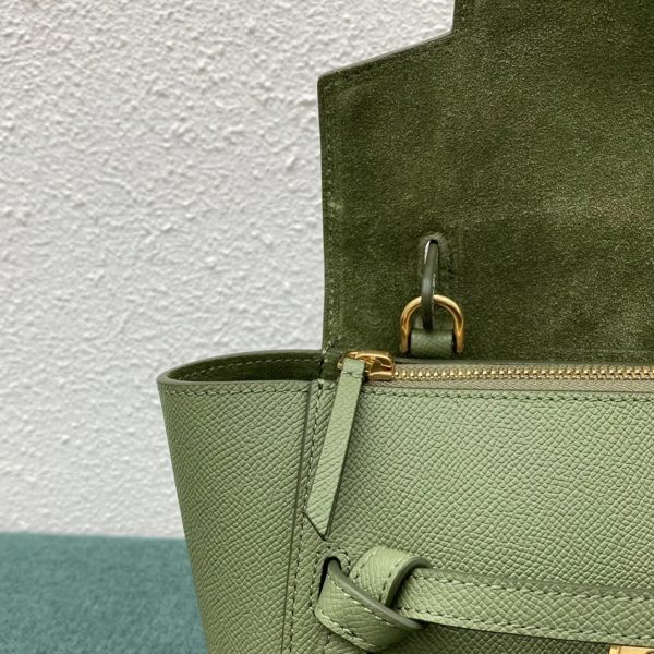 Contrefaçon Celine Belt Nano Sac en kaki clair – Image 8