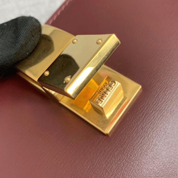 Contrefaçon Celine Classic Box Petit Sac en bordeaux – Image 8