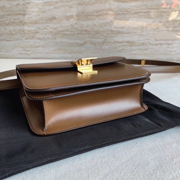 Contrefaçon Celine Classic Box Adolescent Sac en camel – Image 5