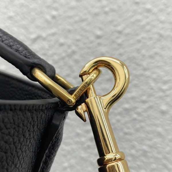 Réplique Celine Bucket 16 Sac en noir – Image 8