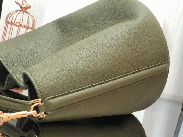 Faux Celine Bucket 16 Sac en olive foncé – Image 7