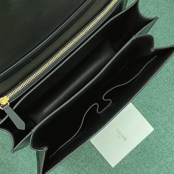 Imitation Celine Classic Box Moyen Sac en noir – Image 11