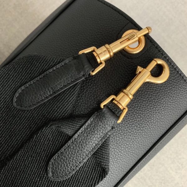 Faux Celine Sangle Bucket Sac en noir cuir de veau grainé – Image 3