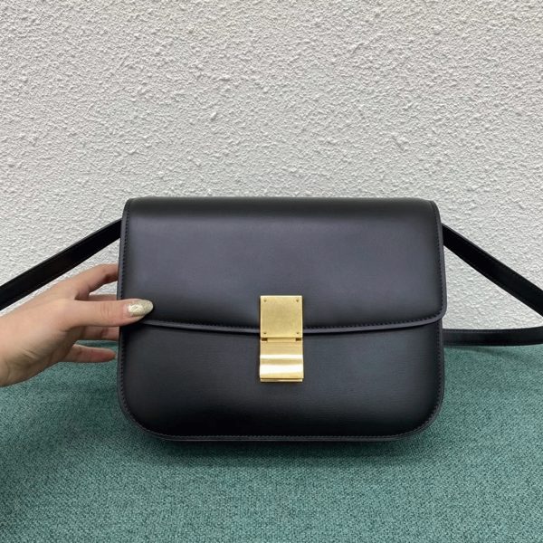 Imitation Celine Classic Box Moyen Sac en noir – Image 5