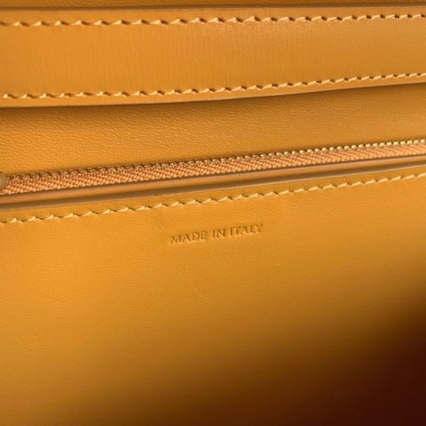 Contrefaçon Celine Classic Box Moyen Sac en jaune – Image 5