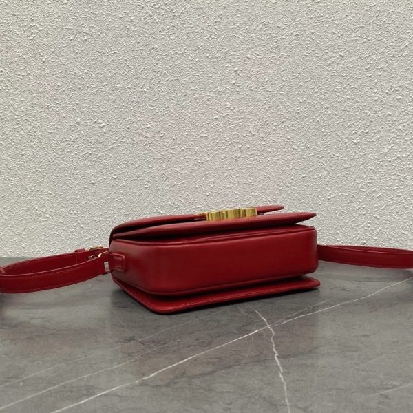 Contrefaçon Celine Triomphe Adolescent Sac en rouge – Image 9