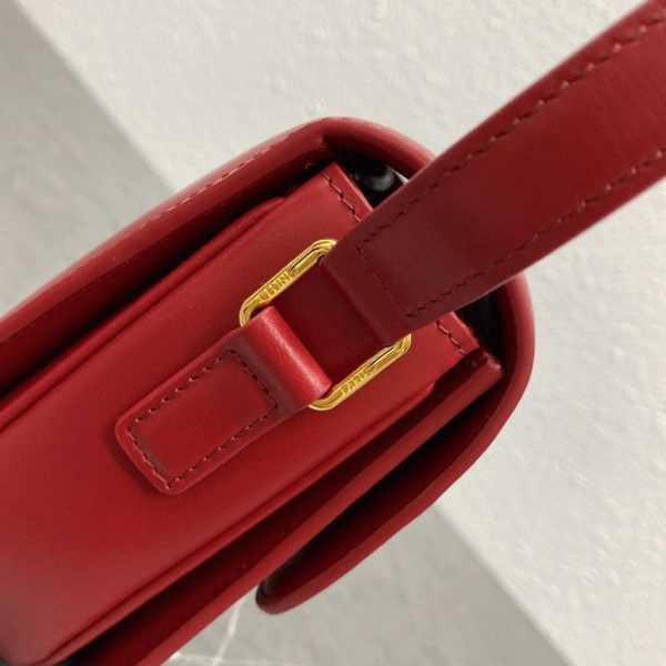 Contrefaçon Celine Triomphe Adolescent Sac en rouge – Image 5