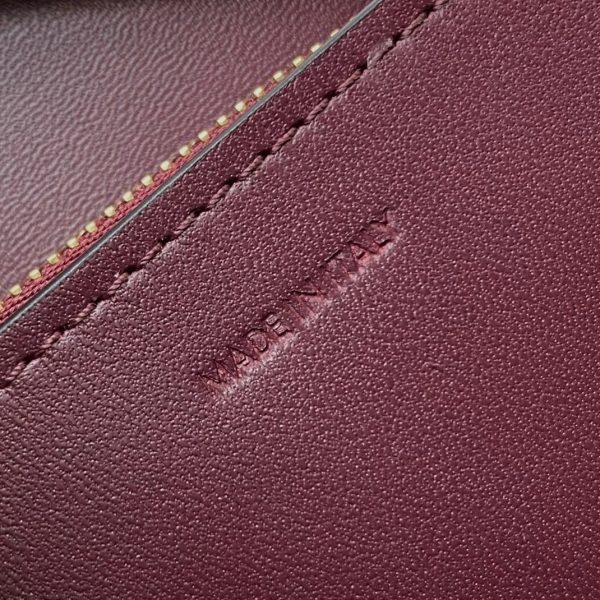 Contrefaçon Celine Classic Box Moyen Sac en bordeaux – Image 4