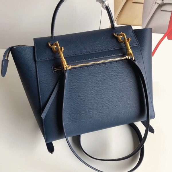 Contrefaçon Celine Micro Belt Sac en bleu marine – Image 7