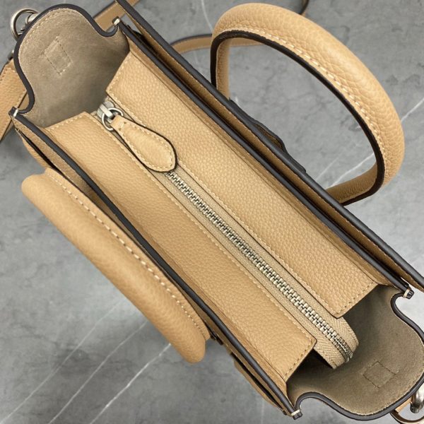 Contrefaçon Celine Nano Luggage Fourre-tout Sac en dune – Image 5