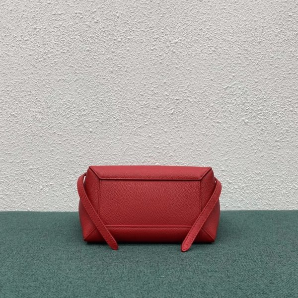 Contrefaçon Celine Belt Nano Sac en rouge – Image 4