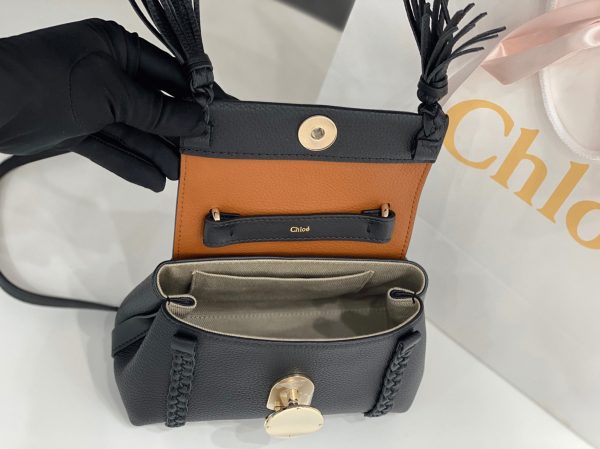 Réplique Chloe Sac Bandoulière Penelope Mini en cuir de veau grainé noir – Image 3